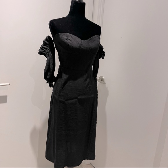 Nastygal black linen style dress with off the shoulder elastic puff sleeves - Picture 5 of 8